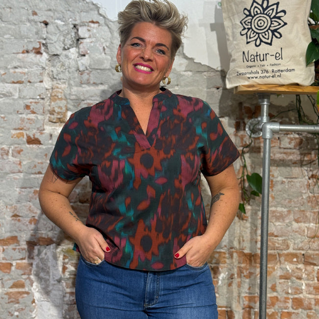ALMA & LOVIS v-hals blouse EVERGLADES biologisch katoen popeline