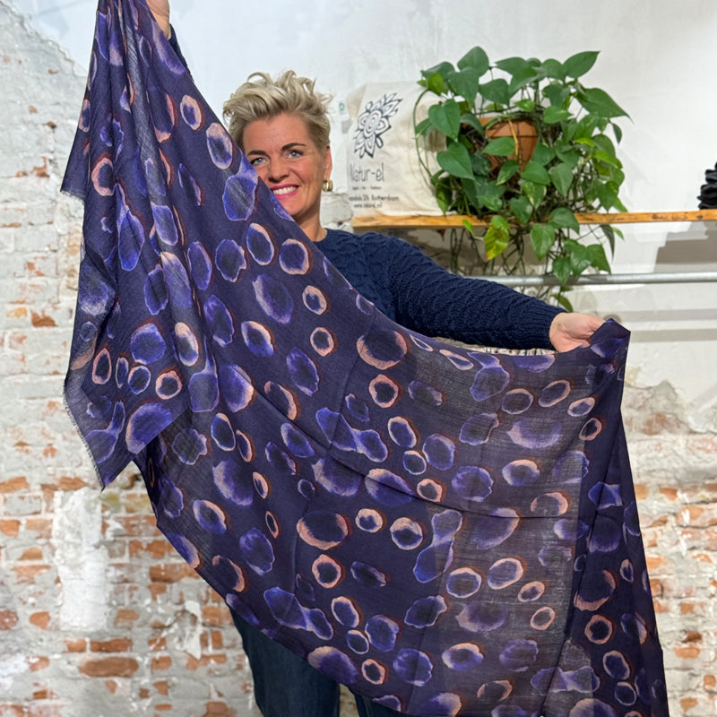 ANUKOO sjaal omslagdoek 100% wol met print WATERDROPS