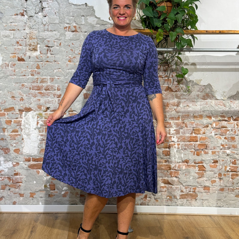 ANUKOO jurk met ceintuur RENSKE FLOWERS van tencel
