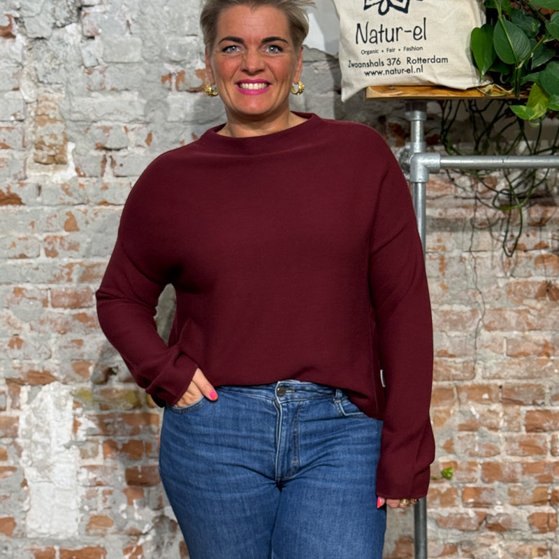 ARMEDANGELS boothals trui MERINAA VELVET RED biologisch katoen
