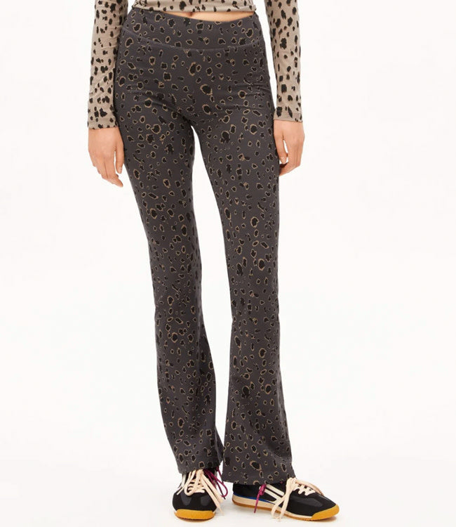 ARMEDANGELS flared legging REHMA LEO biologisch katoen