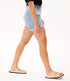 ARMEDANGELS korte jeans broek SHEAARI LIGHT DENIM