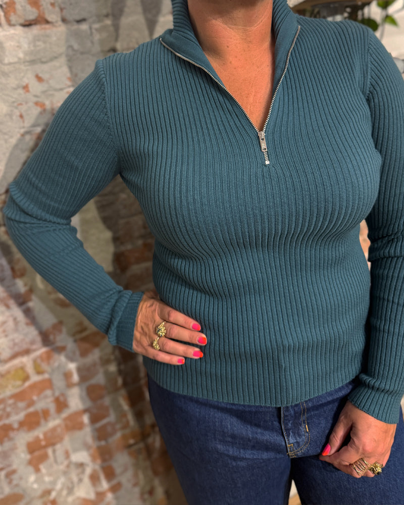ARMEDANGELS rib trui met rits VERA PETROL biologisch katoen