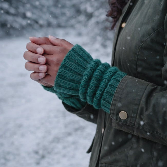 DE COLORES Polswarmers baby alpaca RIB GROEN MELANGE 70