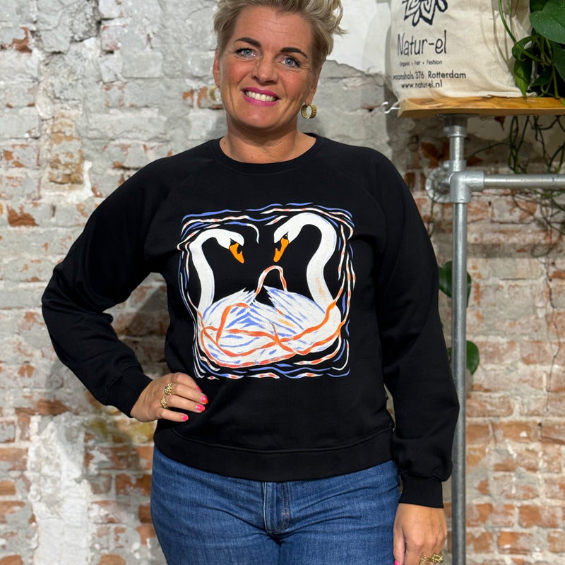 DEDICATED women's SWAN sweater in organic cotton