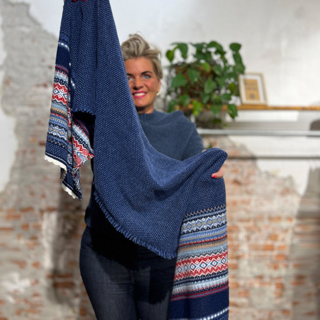 ERIBE Wollen sjaal shawl 100% merino lamswol ALPINE BLUE MORNING