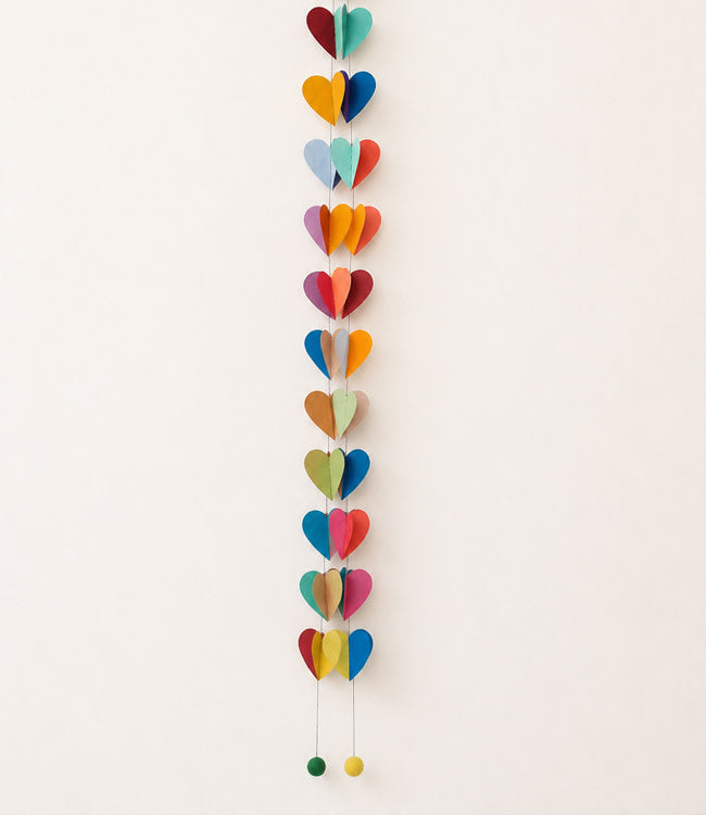 FAIRTRADE papieren slinger LOKTA HEARTS eco papier met vilten balletjes