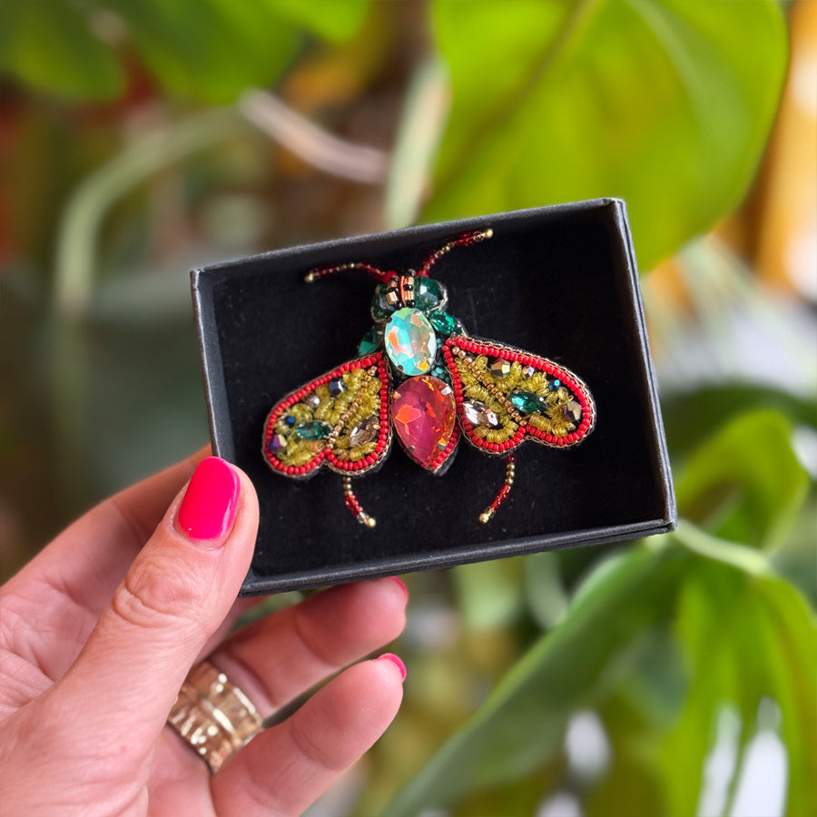 FAIRTRADE broche VUURVLIEG met pailetten en kralen
