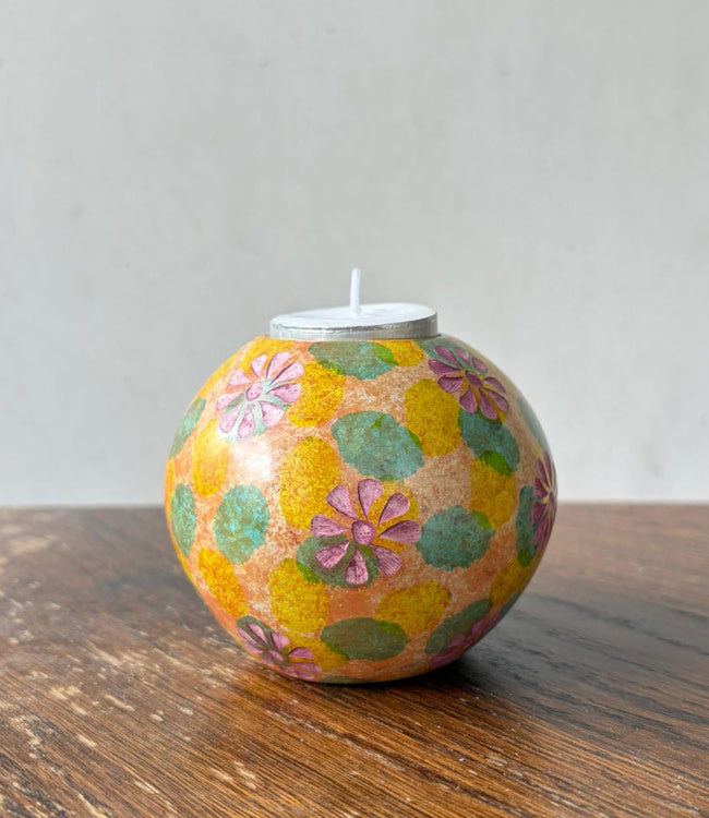 FAIRTRADE gekleurde waxinelichthouder van speksteen FLOWERS