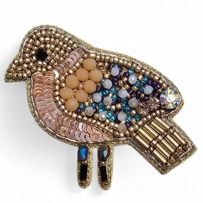 FAIRTRADE broche BIRDIE BEIGE met pailetten en kralen