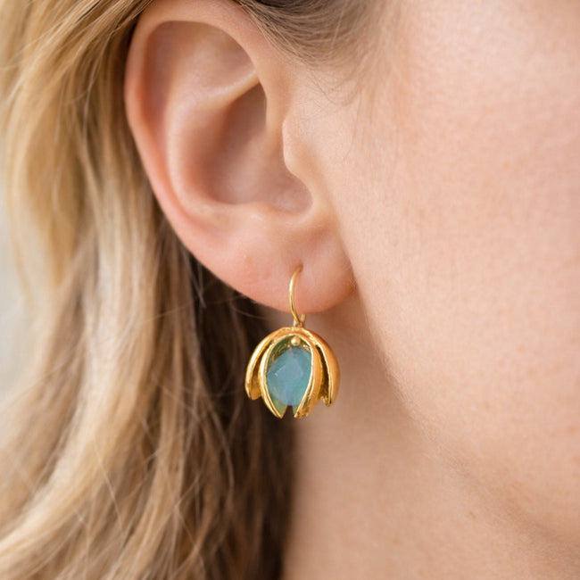 FAIRTRADE Oorbellen met halfedelsteen SNEEUWVLOK TURQUOISE verguld
