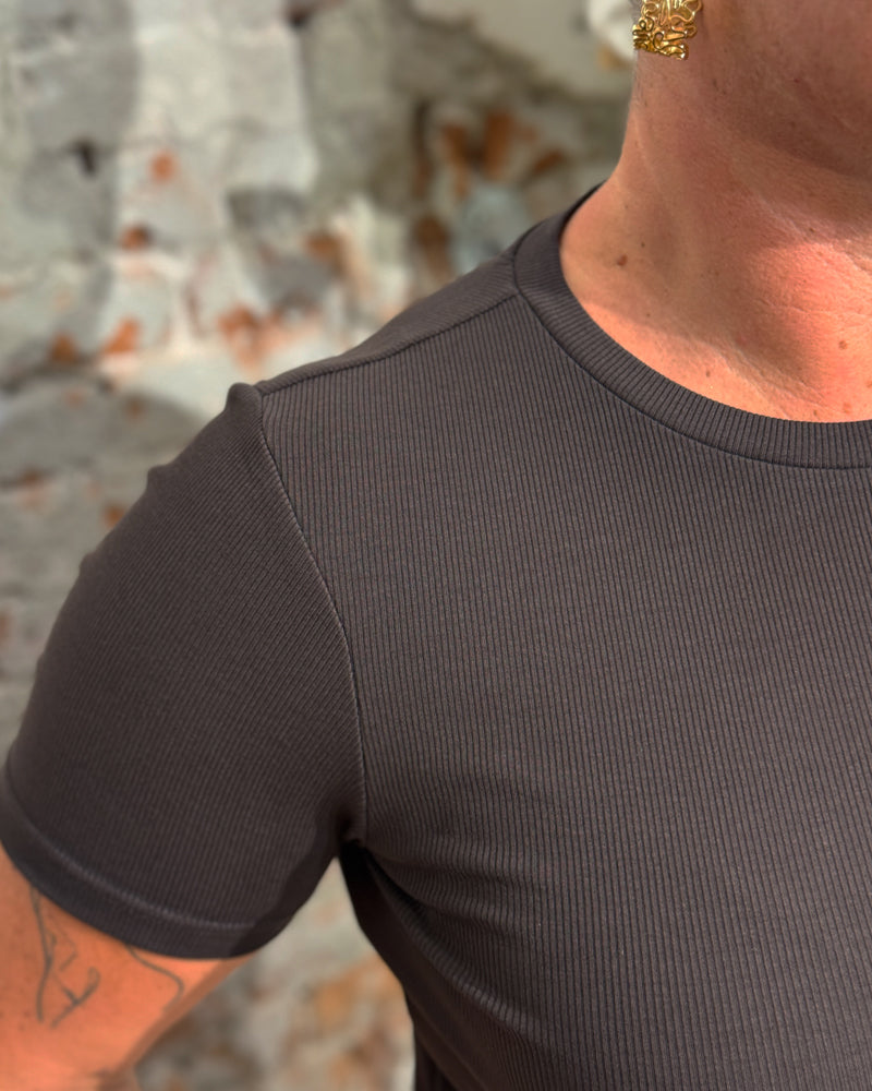 Basic Rib shirt ANA CHOCO biologisch katoen KCA