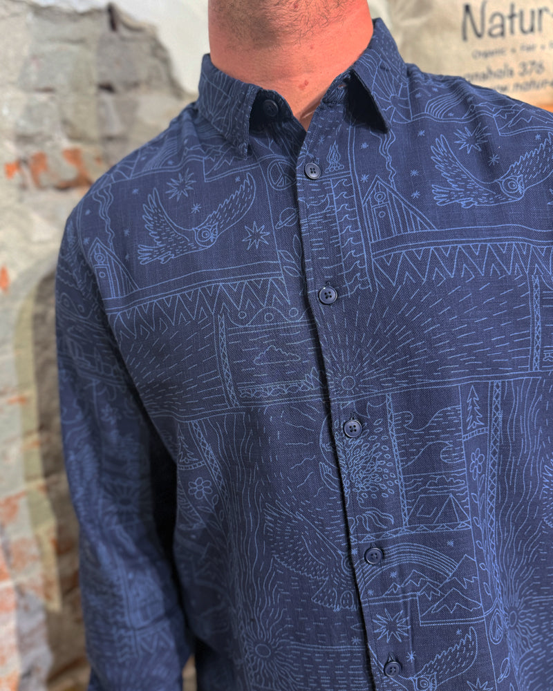 Overhemd met print OWL BLUE van biologisch katoen KCA