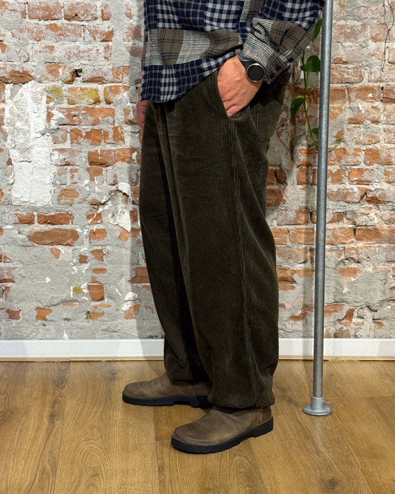 KOMODO wijde corduroy broek WAYNE KHAKI biologisch katoen