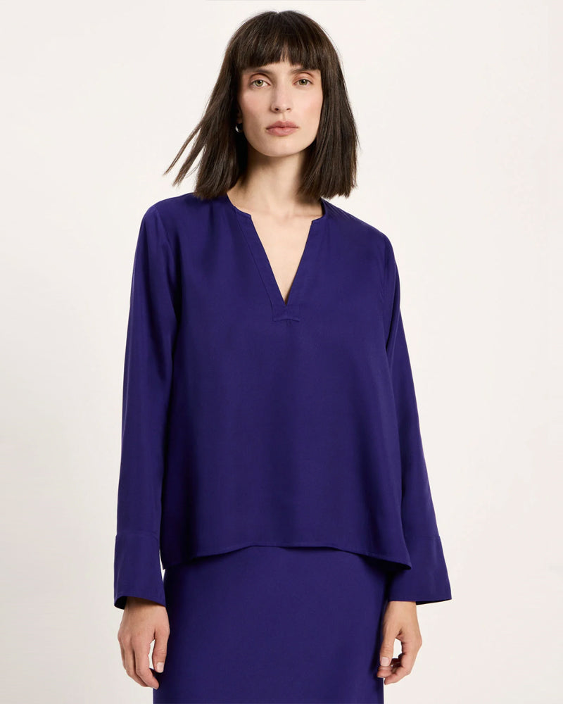 LANIUS schlichte V-Ausschnitt Bluse NORE PURPLE aus Tencel