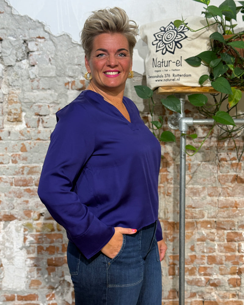 LANIUS effen v-hals blouse NORA VIOLET van tencel