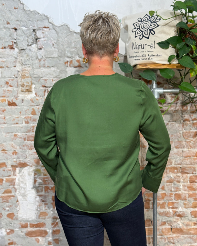 LANIUS effen v-hals blouse NORA GREEN van tencel