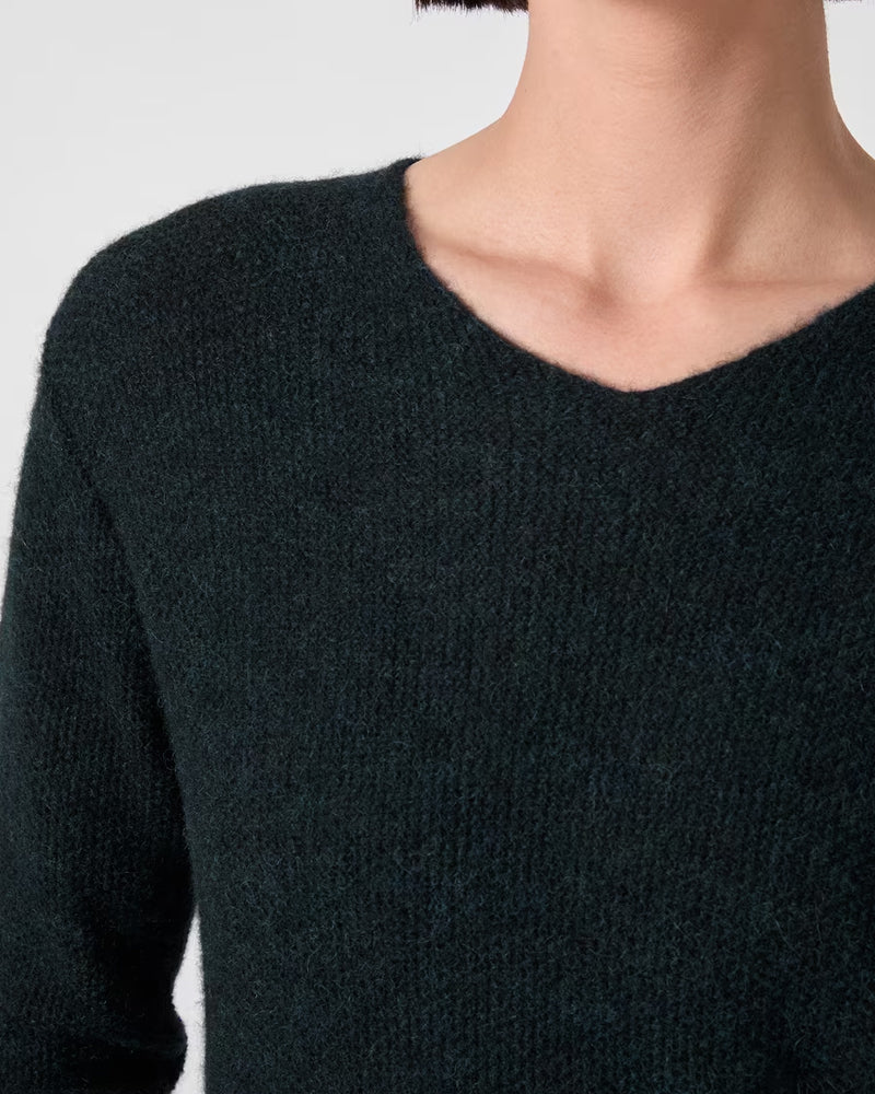 LES RACINES DU CIEL 100% baby alpaca trui met v-hals ILOE GREEN