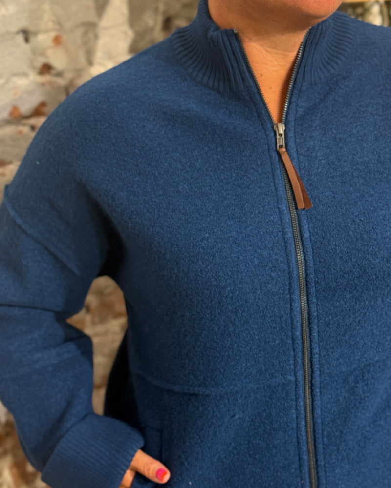 MADNESS vest jas IRIS DARK BLUE van gekookte wol