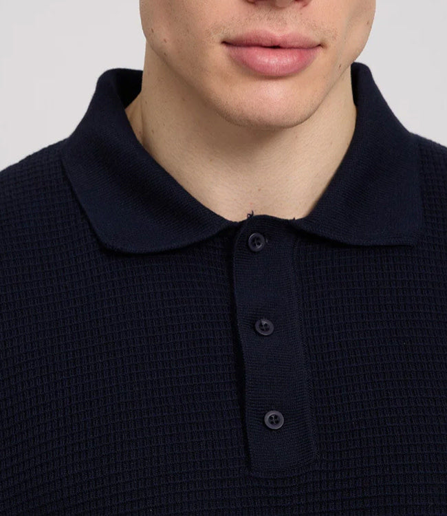 MAZINE gebreide polo shirt INDIGO van biologisch katoen