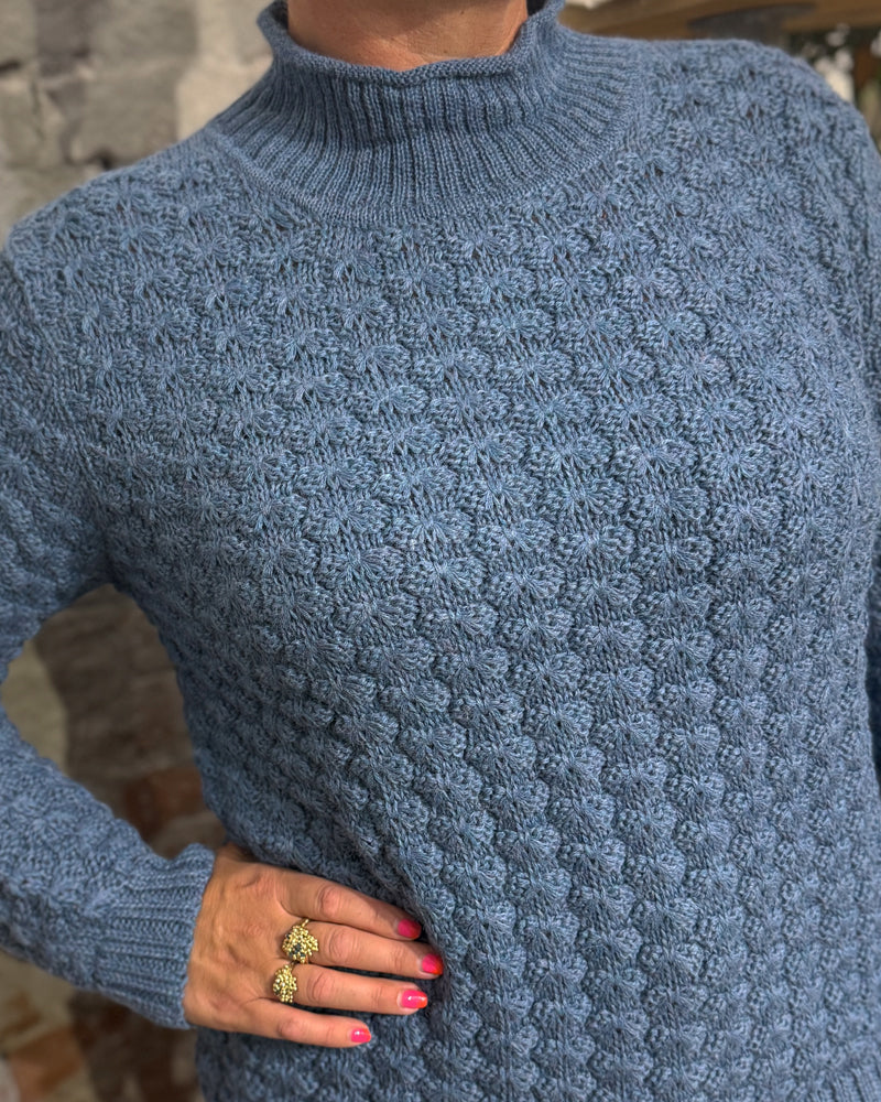 Wollen trui met opstaande kraag SNOWFLAKE BLUE 100% alpaca