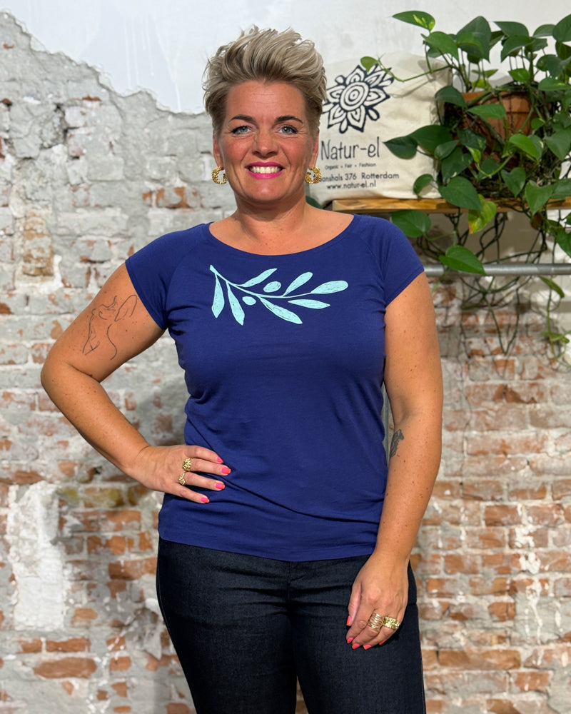 PÄÄLA shirt OLIVE BRANCH PEACOCK bamboe en biologisch katoen