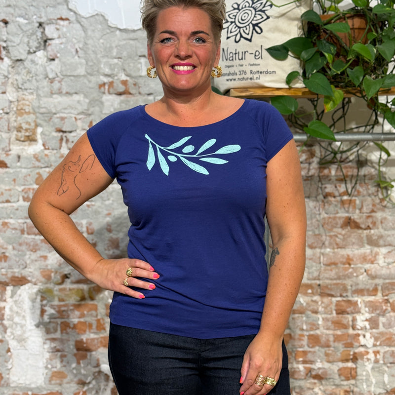 PÄÄLA shirt OLIVE BRANCH PEACOCK bamboe en biologisch katoen