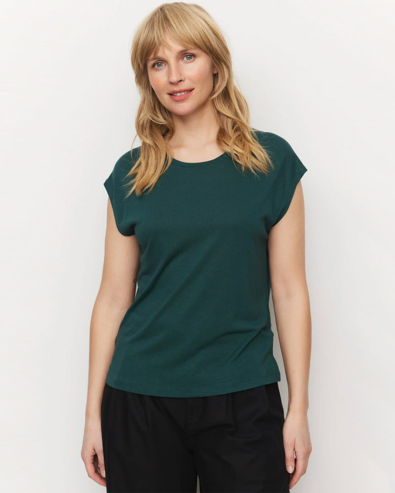 RECOLUTION shirt met kapmouw MITHILA GREEN ecovero