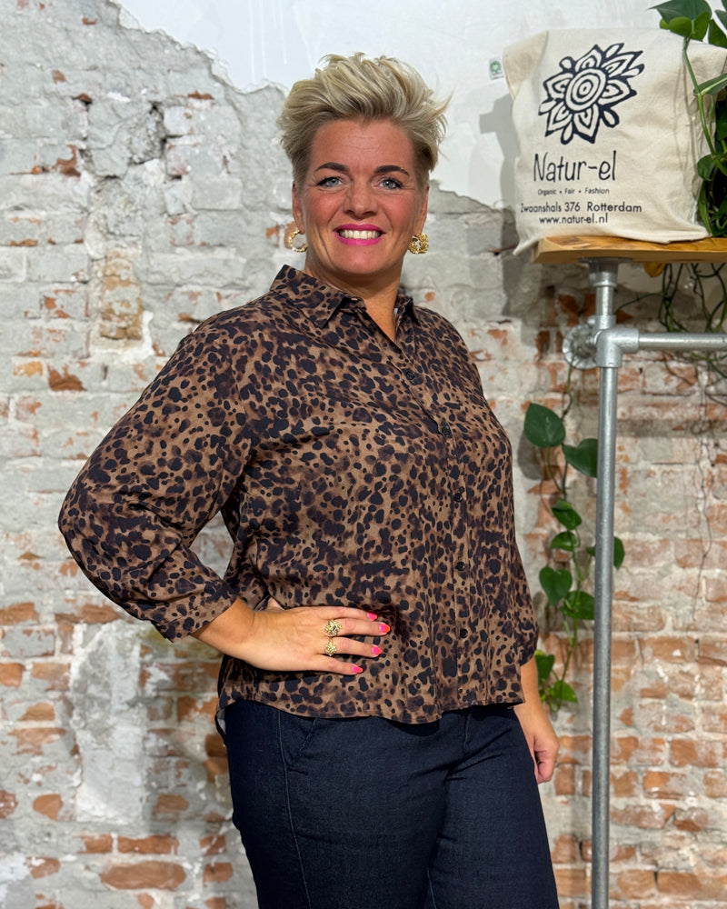RECOLUTION Blouse with CYPRES LEO print made of Ecovero