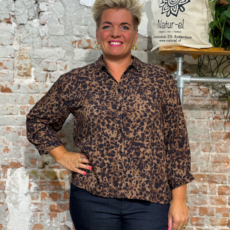 RECOLUTION Blouse with CYPRES LEO print made of Ecovero