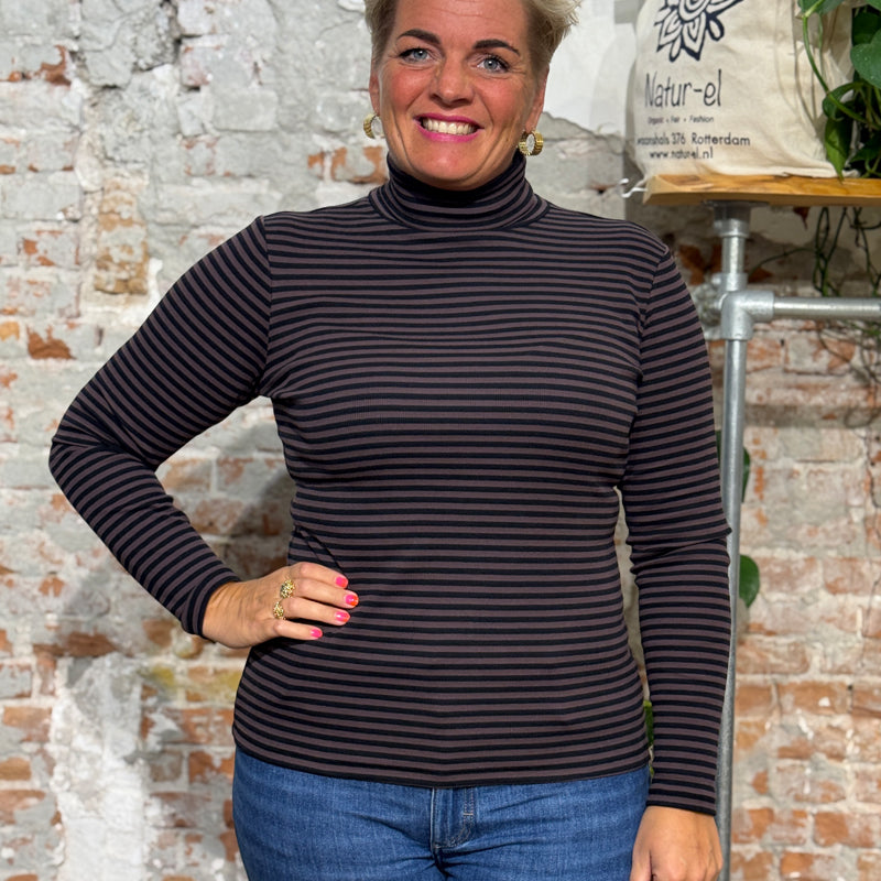 RECOLUTION ribbed turtleneck sweater LIA GRAPE striped organic cotton