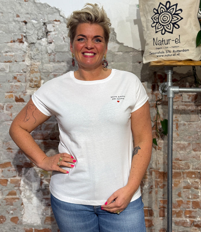 RECOLUTION wit shirt LIV MORE AMORE van biologisch katoen