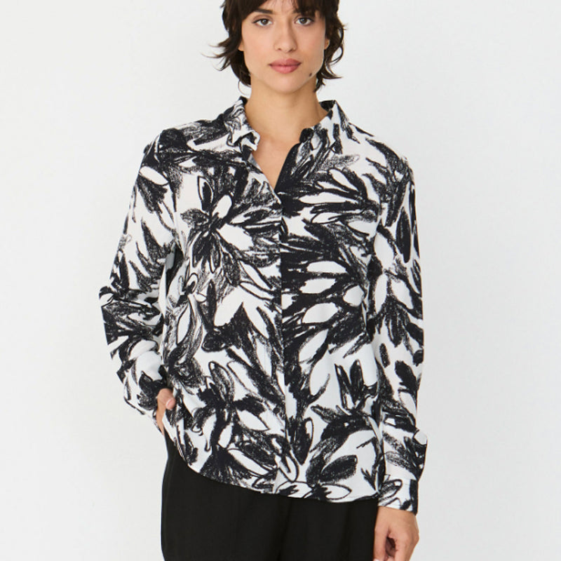 SKFK Bluse ASUNE CAMEL BROWN aus Bio-Baumwolle und Ecovero