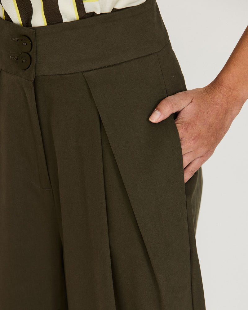 SKFK wijde highwaist broek EHIARA TAUPE van biologisch katoen