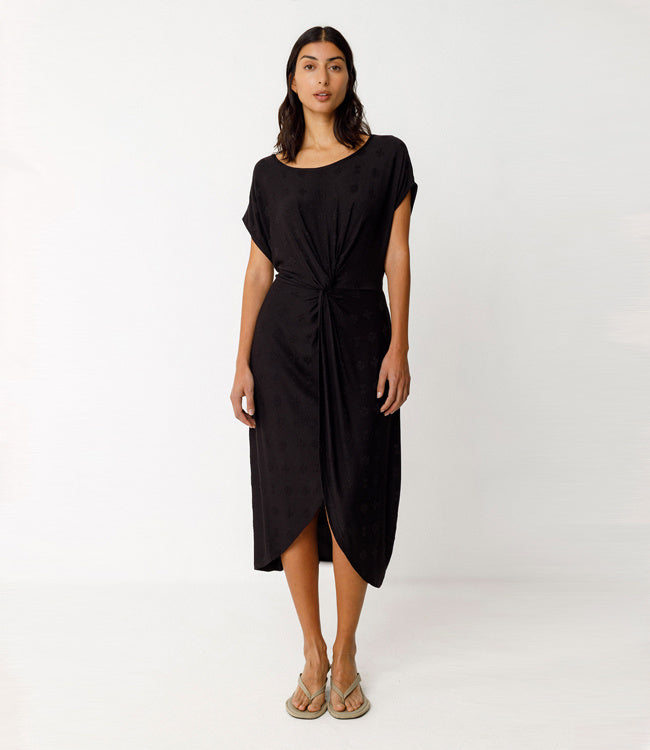 SKFK jurk met knoop detail AMADE BLACK van ecovero