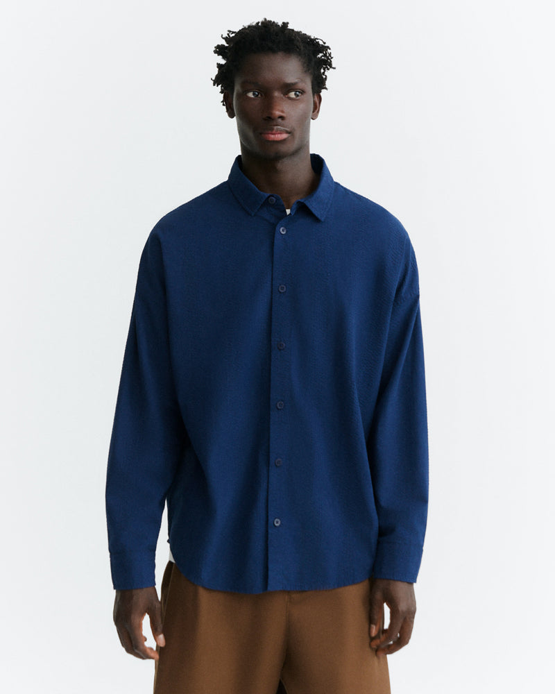 THINKING MU seersucker overhemd HARU NAVY biologisch katoen