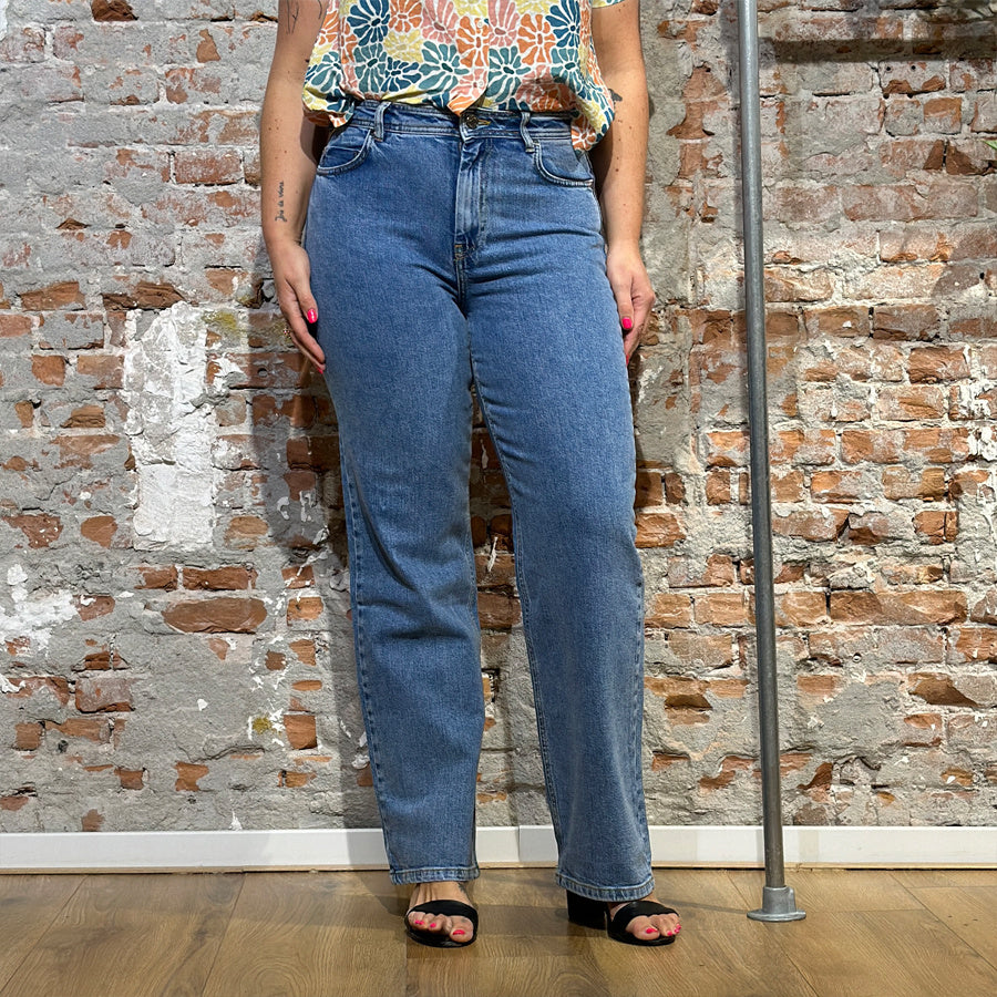 THINKING MU wijde spijkerbroek THERESA CLEAN DENIM