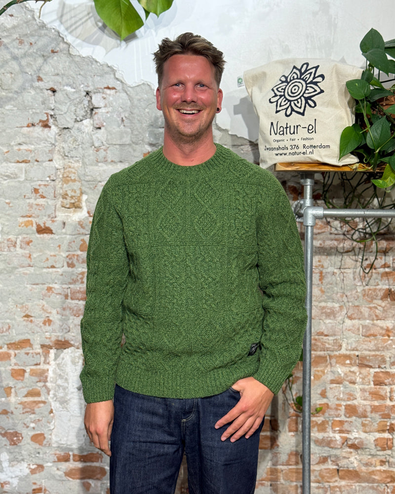 THINKING MU wool cable knit sweater RASTA GREEN extra fine merino