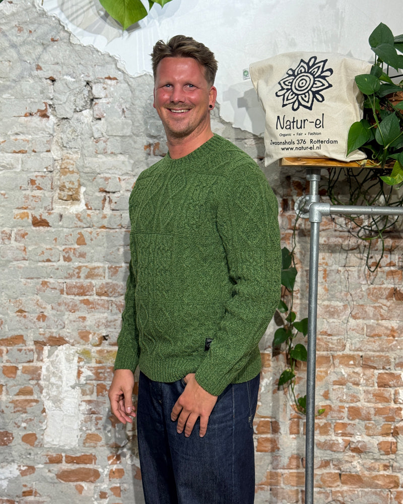 THINKING MU wool cable knit sweater RASTA GREEN extra fine merino