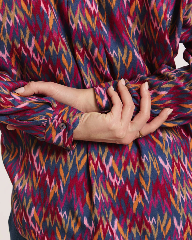 TRANQUILLO blouse met kraag JOLA IKAT ecovero twill