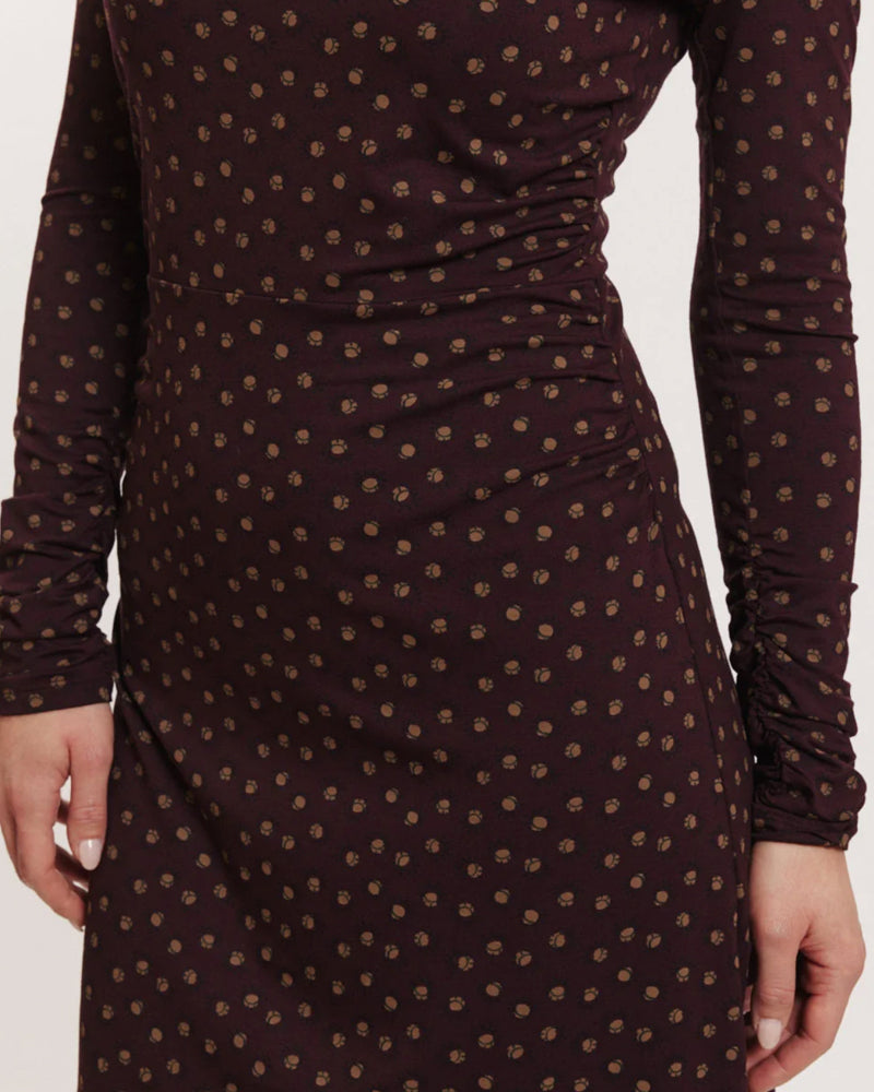 TRANQUILLO waterval hals jurk JUNE BURGUNDY met print van ecovero