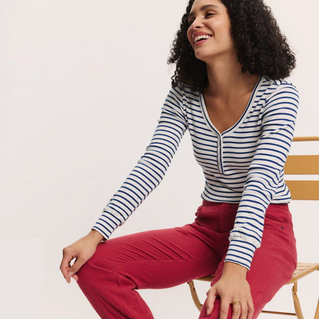 TRANQUILLO gestreept v-hals shirt SILVIE BLUE met knoopjes tencel