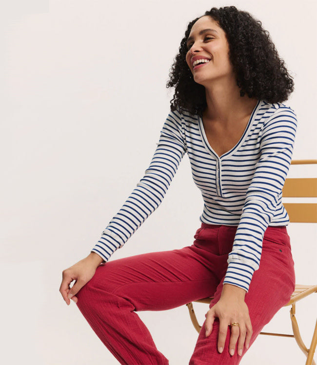 TRANQUILLO gestreept v-hals shirt SILVIE BLUE met knoopjes tencel