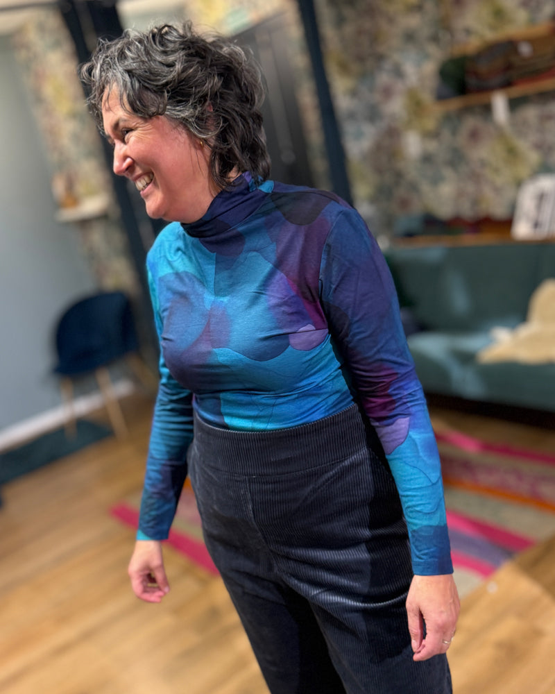 WiDDA coltrui top NEELTJE CLOUDS met print van ECOVERO viscose