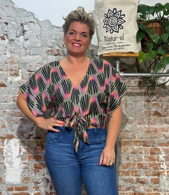 WiDDA v-hals blouse met strik WRAP DASH van tencel